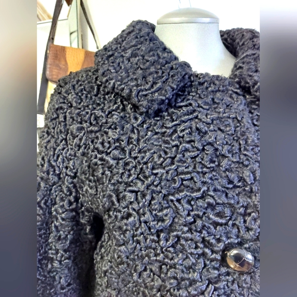 SOLD - Vintage Black Persian Fur Midi Coat - Medium - Excellent condition - Picture 4 of 10
